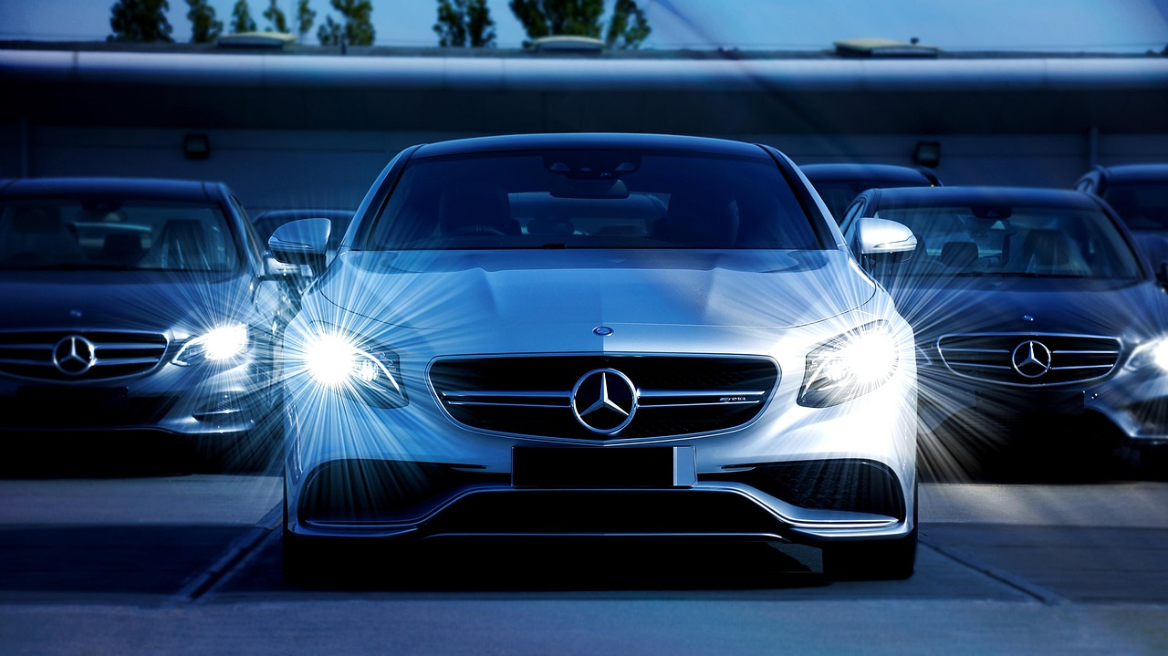 entdecken sie die neuesten innovationen und trends in der automobiltechnologie. erfahren sie mehr über neue fahrzeuge, intelligente systeme und nachhaltige lösungen für die zukunft der mobilität.