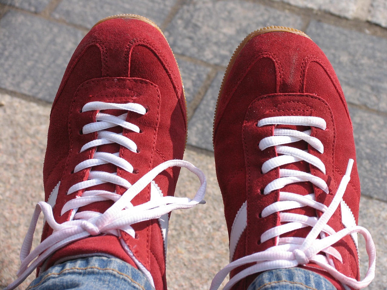 entdecken sie bequeme schuhe für jeden anlass! unsere komfortablen schuhe bieten perfekten halt, modernes design und hohen tragekomfort – ideal für alltag, arbeit und freizeit.
