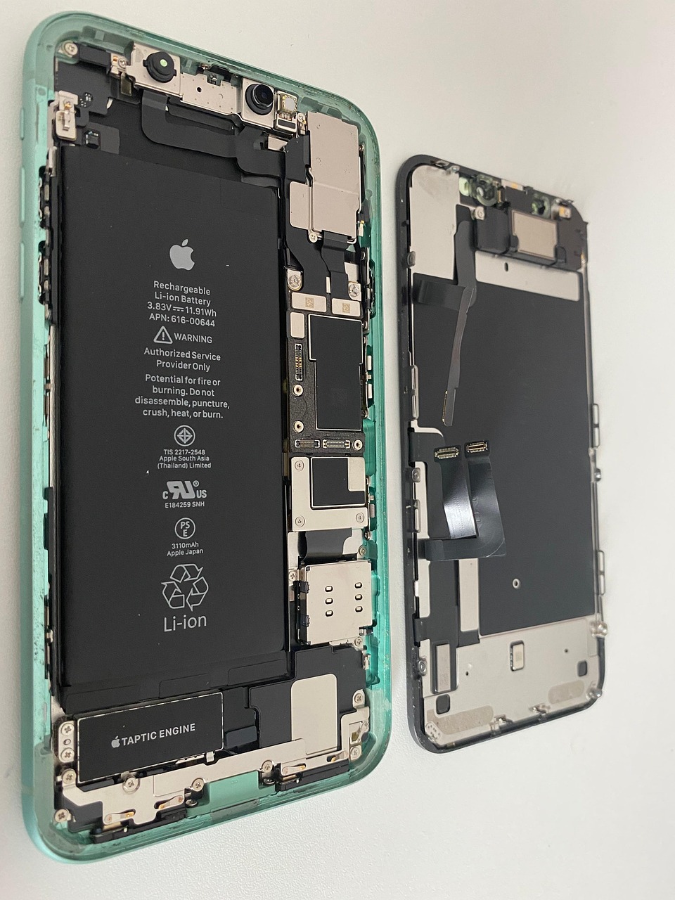 entdecken sie hochwertige powerbanks für unterwegs – schnell aufladbar, kompakt und zuverlässig. bleiben sie immer mobil mit unseren tragbaren ladegeräten für smartphone, tablet & mehr.