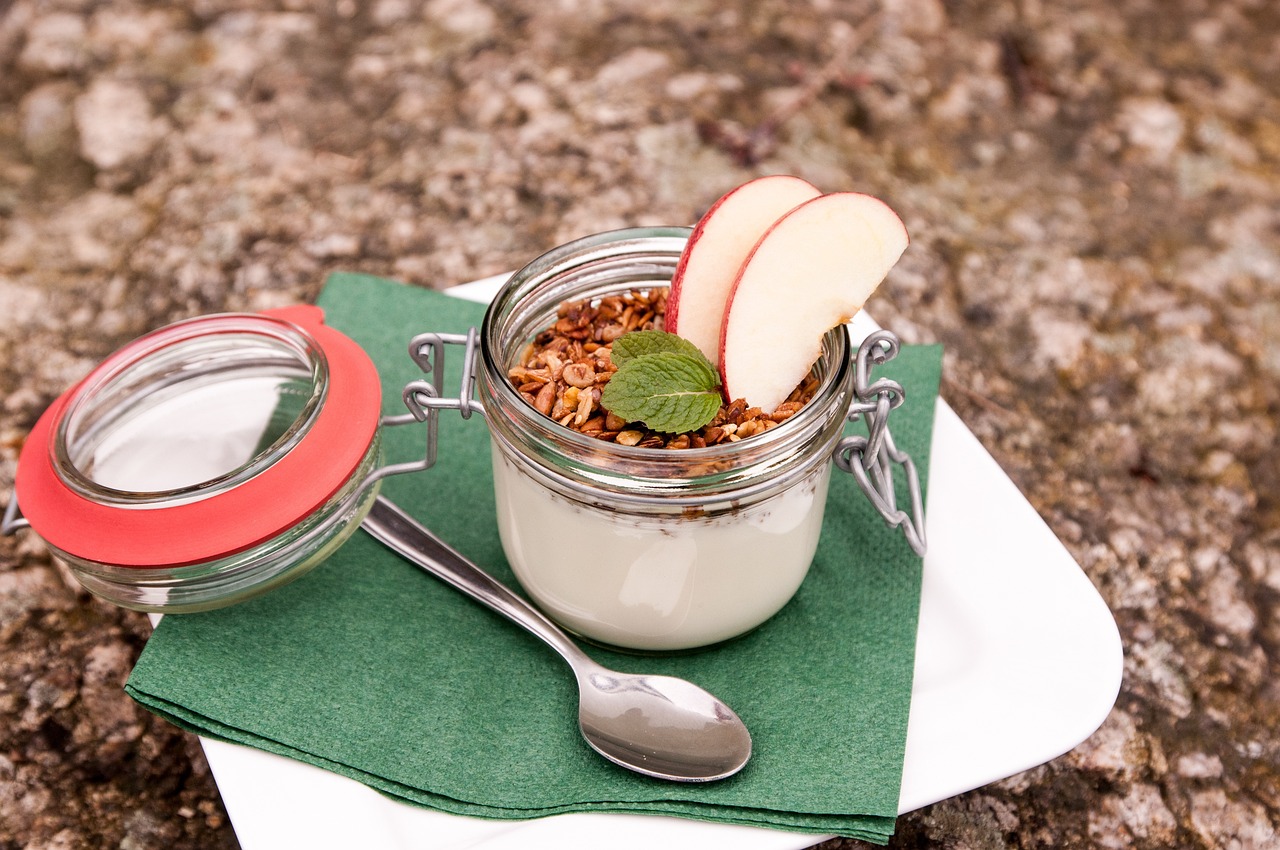 entdecken sie alles über joghurt: geschichte, sorten, gesundheitliche vorteile und tipps zur auswahl des besten joghurts für ihre ernährung. ideal für bewusste genießer!